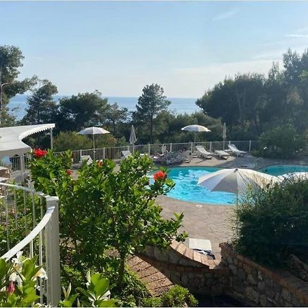 Hotel Villa Delle Meraviglie マラテーア エクステリア 写真