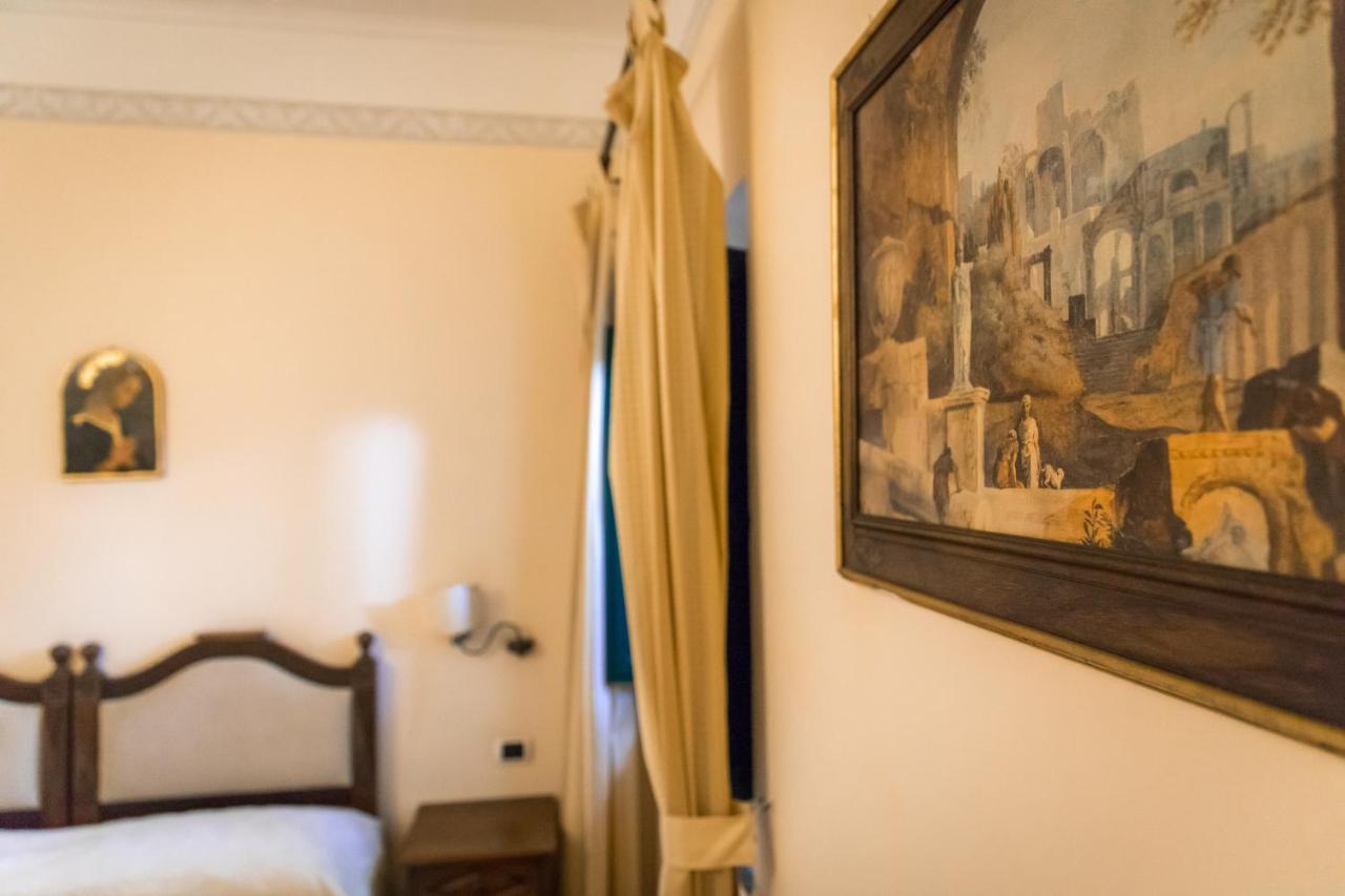 Hotel Villa Delle Meraviglie マラテーア エクステリア 写真
