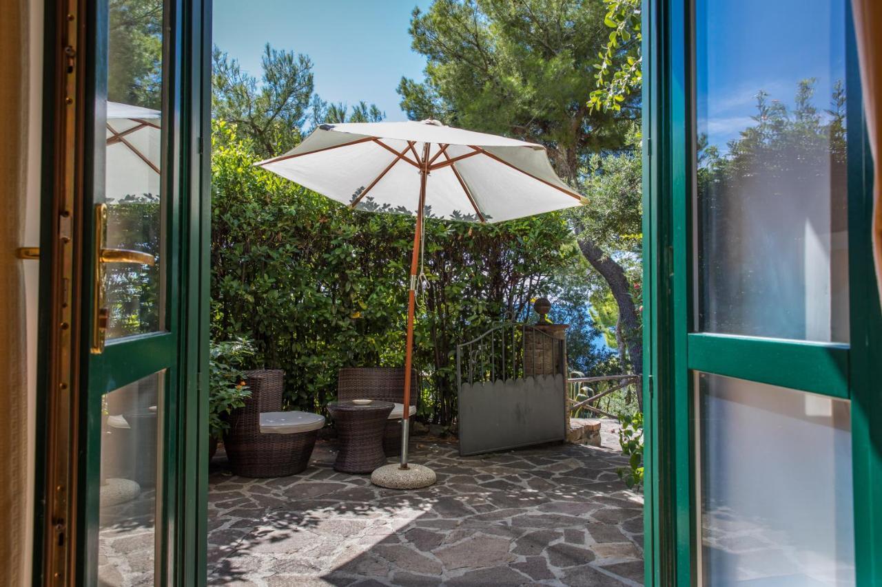Hotel Villa Delle Meraviglie マラテーア エクステリア 写真