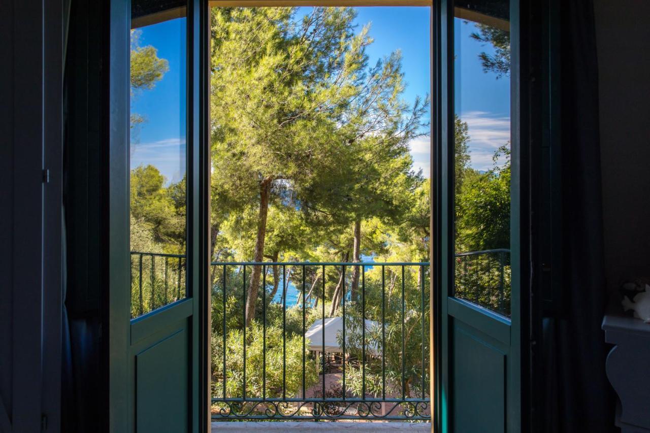 Hotel Villa Delle Meraviglie マラテーア エクステリア 写真