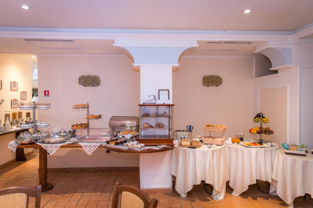 Hotel Villa Delle Meraviglie マラテーア エクステリア 写真