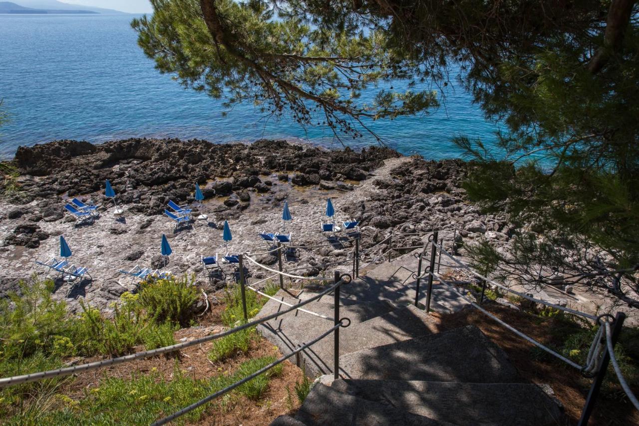 Hotel Villa Delle Meraviglie マラテーア エクステリア 写真