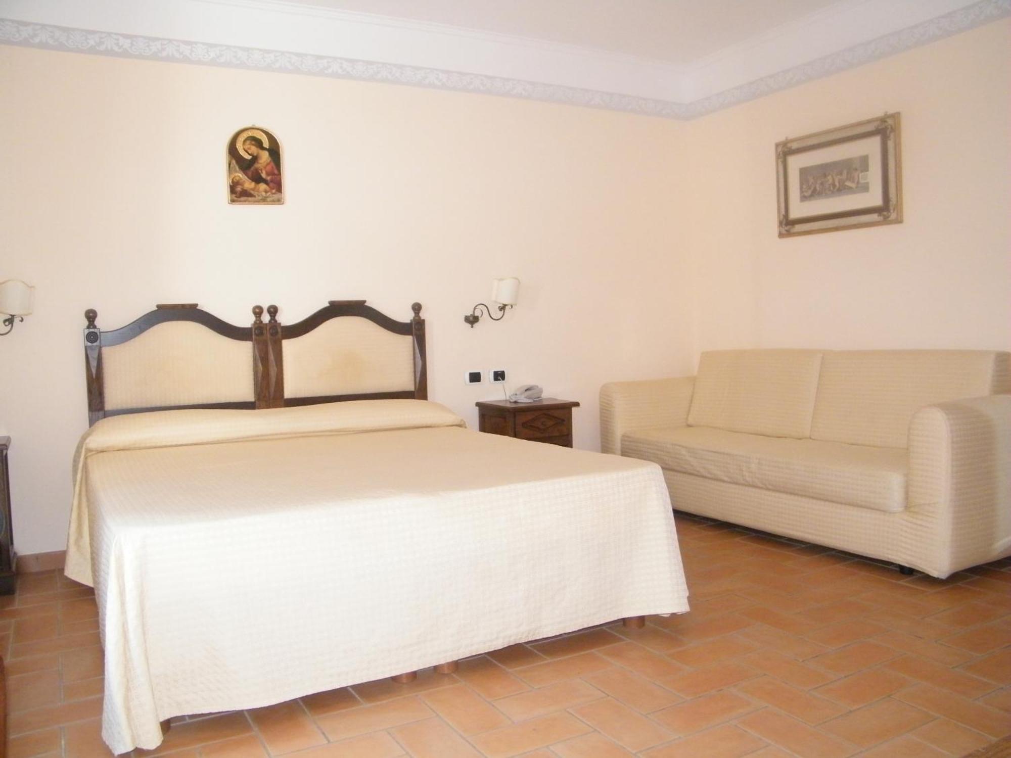 Hotel Villa Delle Meraviglie マラテーア 部屋 写真
