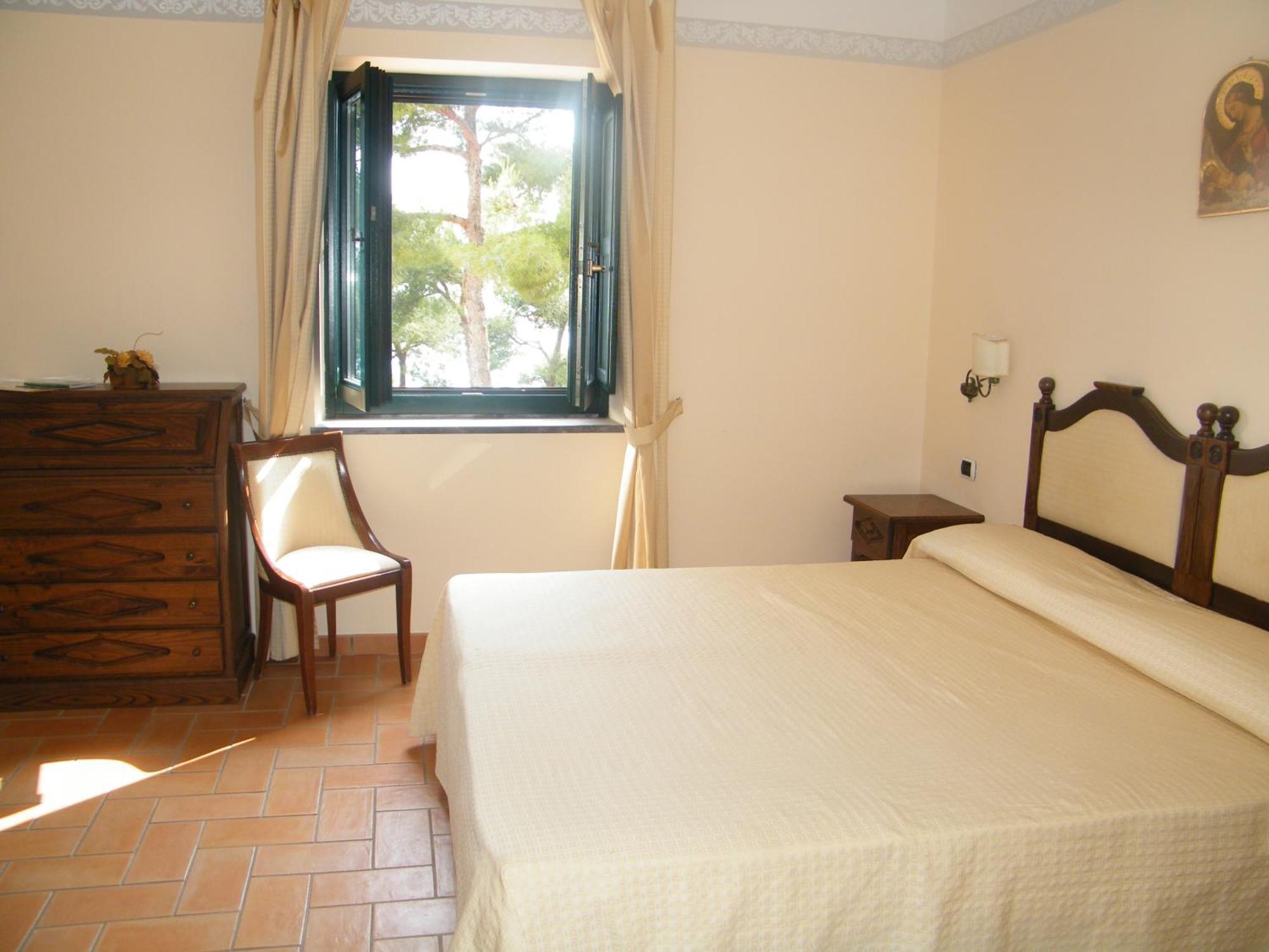 Hotel Villa Delle Meraviglie マラテーア 部屋 写真