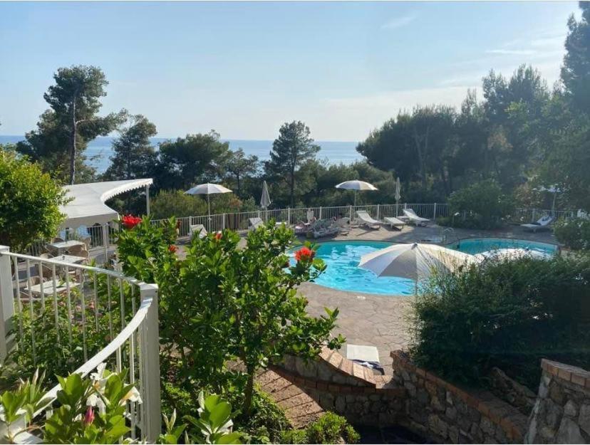 Hotel Villa Delle Meraviglie マラテーア エクステリア 写真