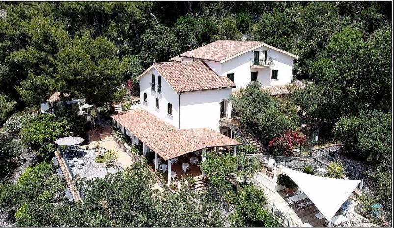 Hotel Villa Delle Meraviglie マラテーア エクステリア 写真