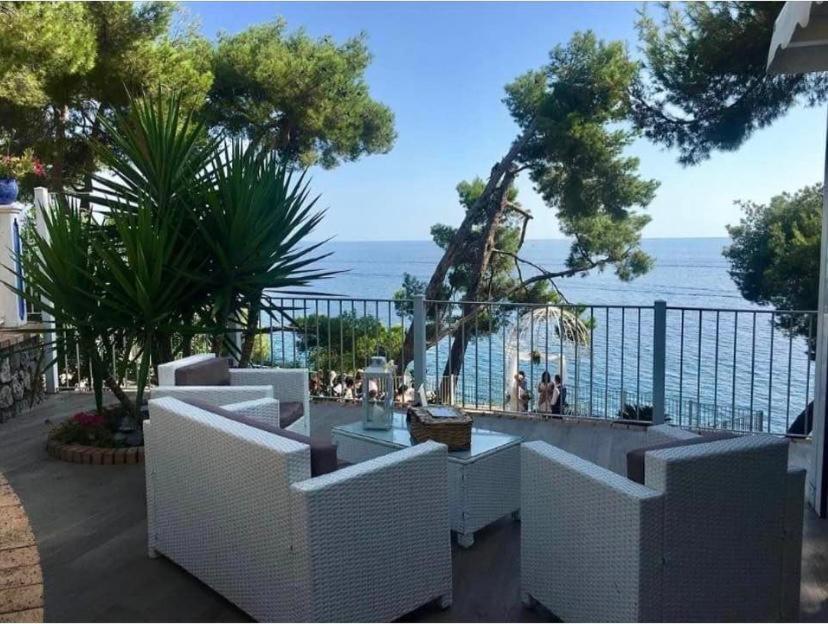 Hotel Villa Delle Meraviglie マラテーア エクステリア 写真